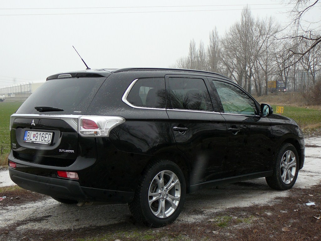 Mitsubishi Outlander 2.2 DI-D AWD