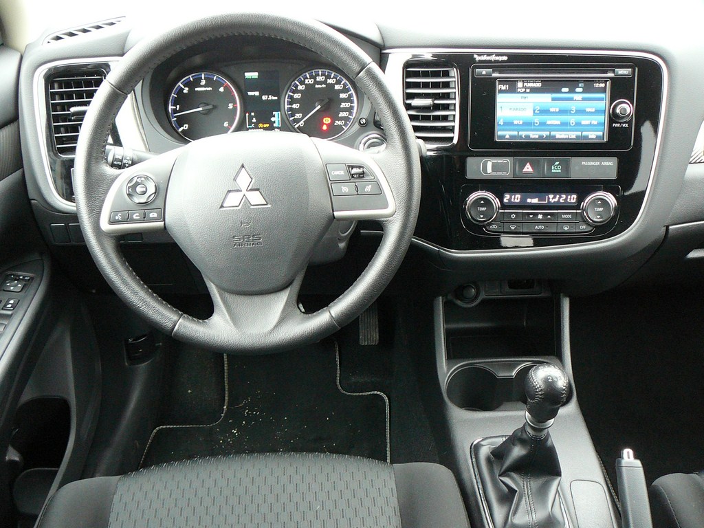 Mitsubishi Outlander 2.2 DI-D AWD