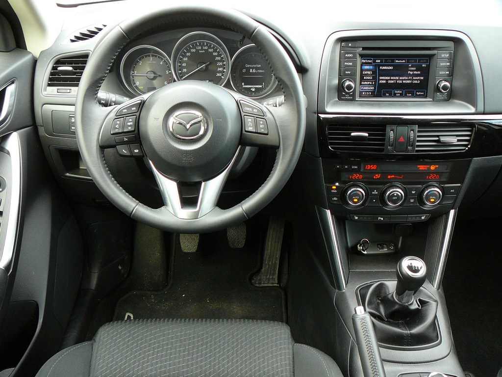 Mazda CX-5 2.2 SKY-D MT