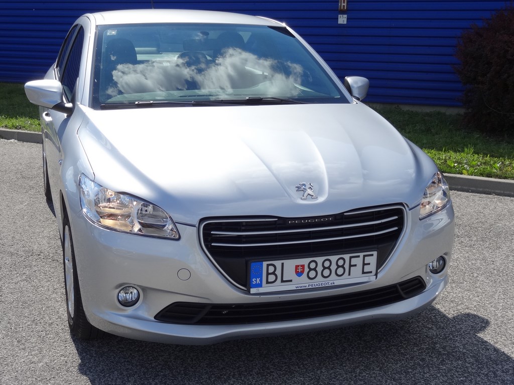 Peugeot 301 1.6 VTi