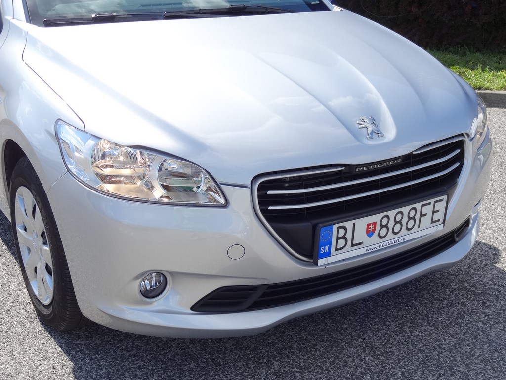 Peugeot 301 1.6 VTi