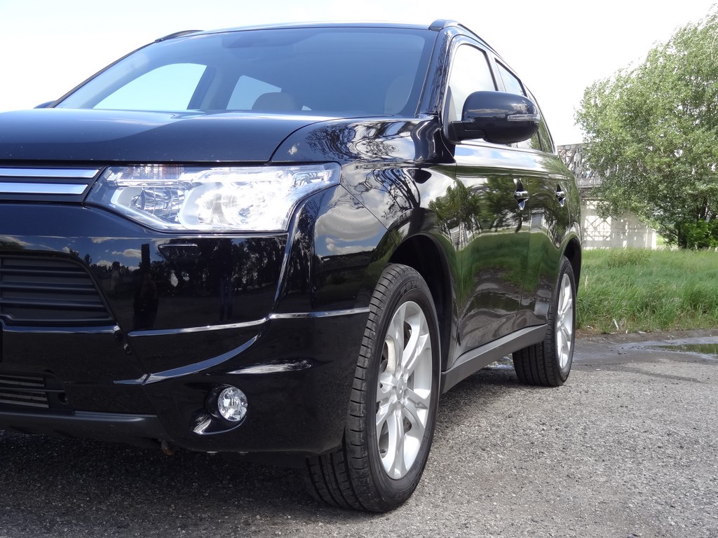 Mitsubishi Outlander 2.2 DI-D AWD AT