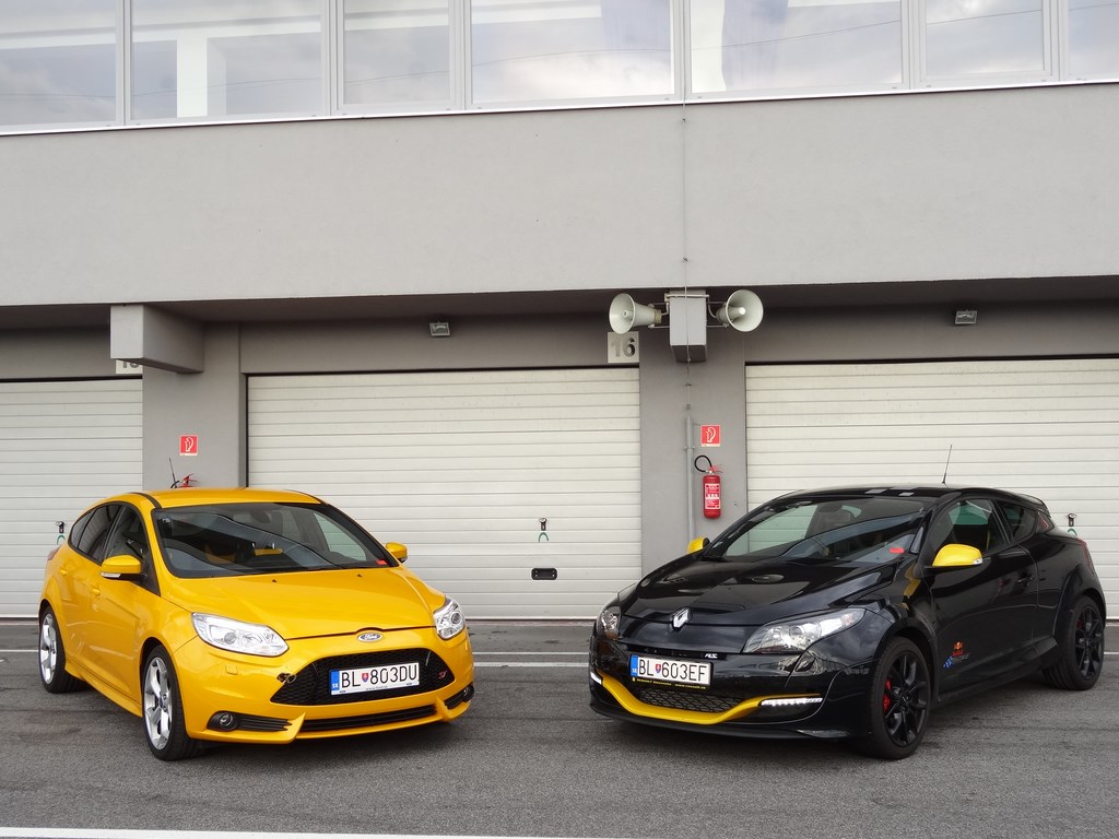 Focus ST vs. Mégane RS