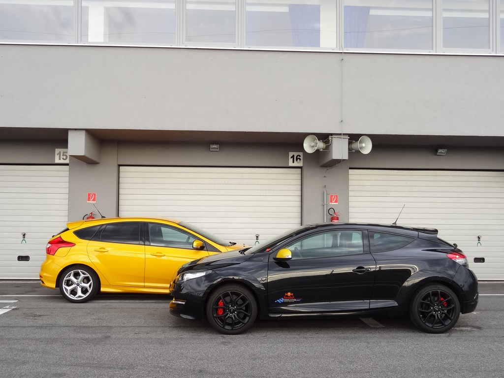 Focus ST vs. Mégane RS