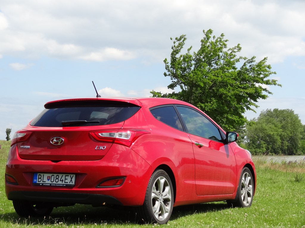 Hyundai i30 3dv. 1.6 CRDi AT