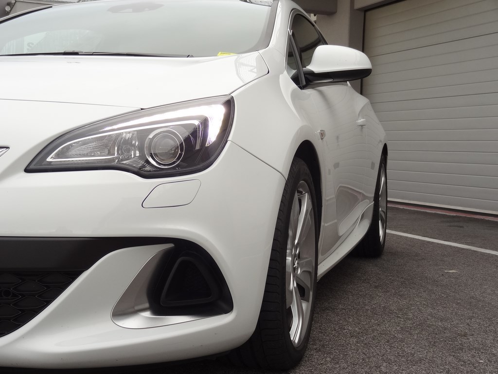 Opel Astra OPC 2.0 Turbo