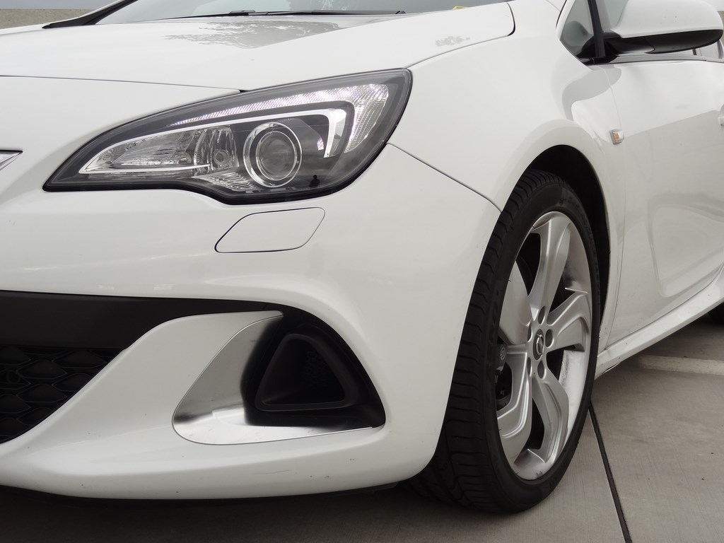 Opel Astra OPC 2.0 Turbo