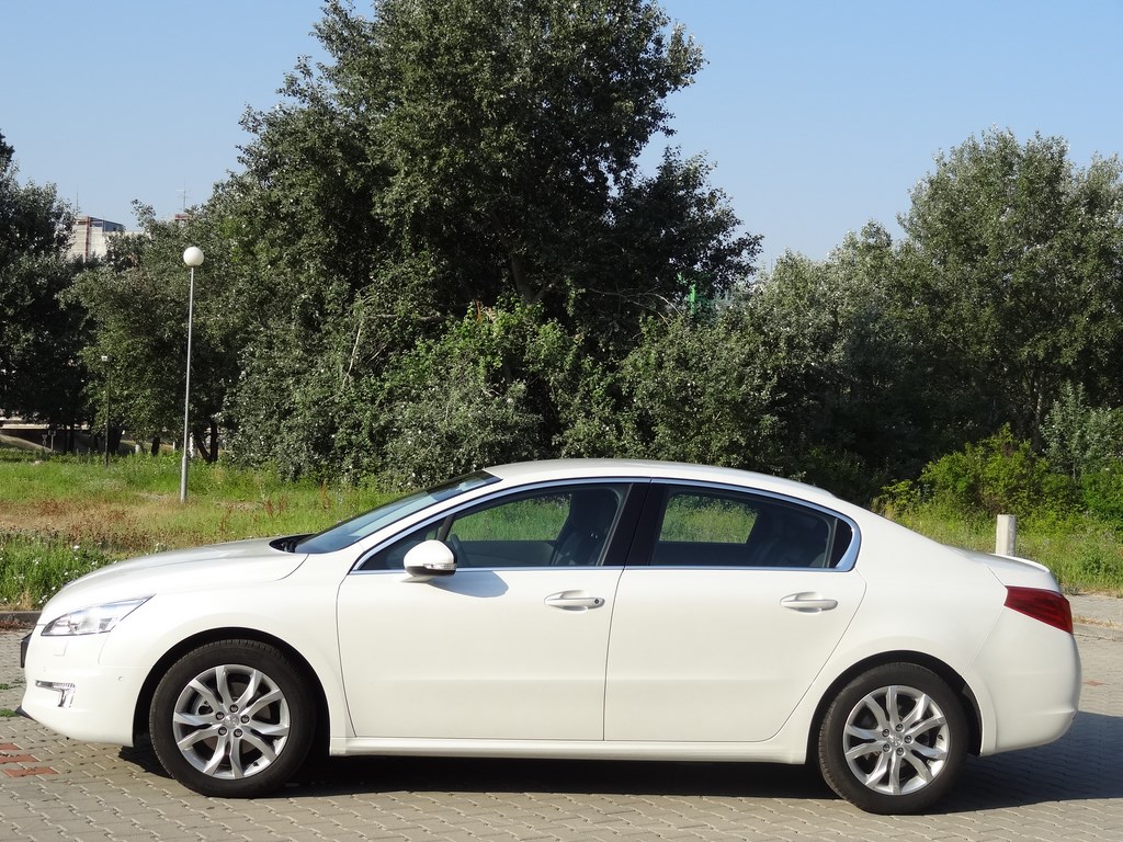 Mazda6 vs. Peugeot 508