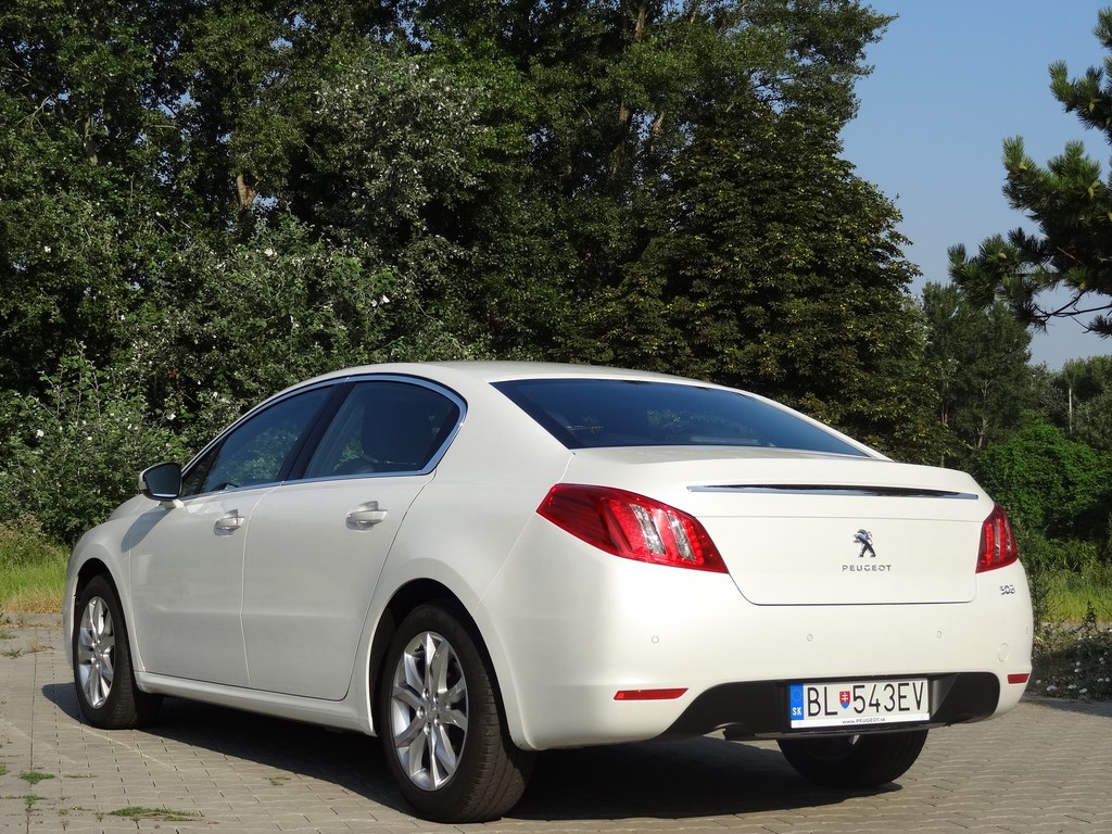 Mazda6 vs. Peugeot 508