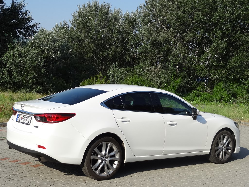 Mazda6 vs. Peugeot 508