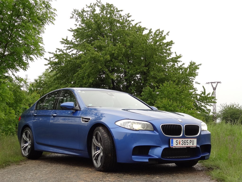 BMW M5 (F10) 4.4l V8 BiTurbo