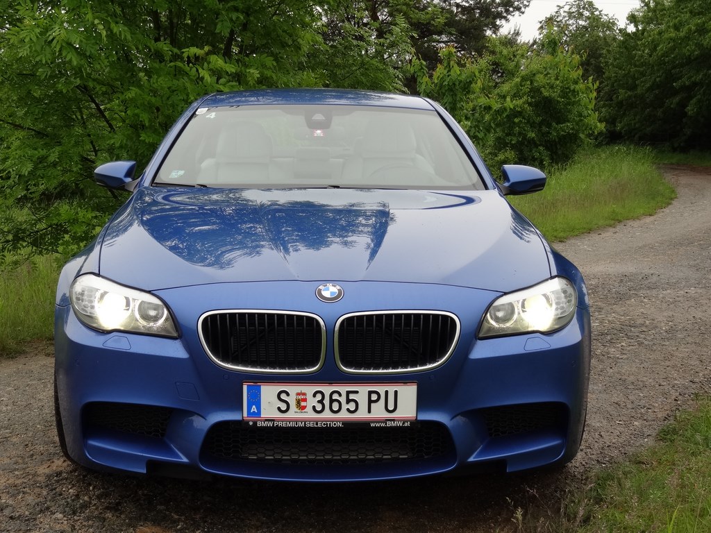 BMW M5 (F10) 4.4l V8 BiTurbo