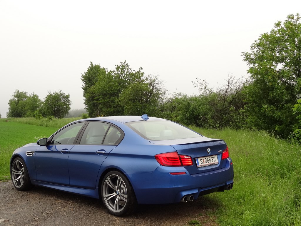 BMW M5 (F10) 4.4l V8 BiTurbo