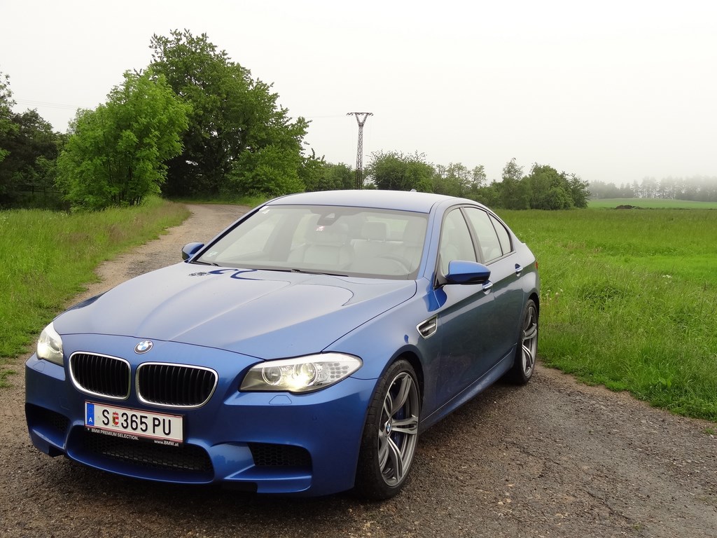 BMW M5 (F10) 4.4l V8 BiTurbo