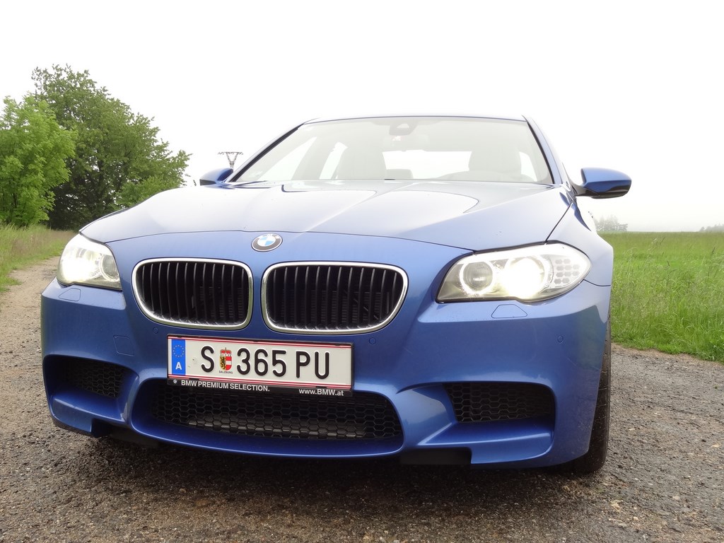 BMW M5 (F10) 4.4l V8 BiTurbo