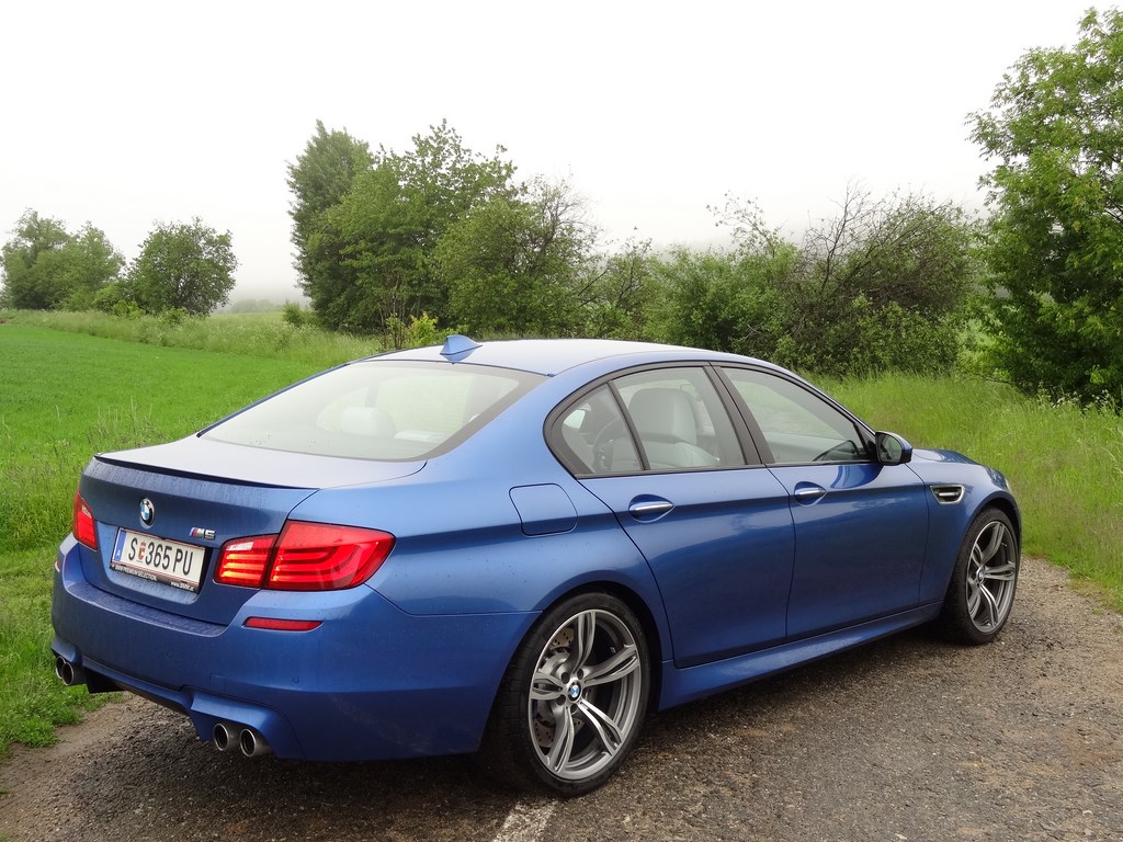 BMW M5 (F10) 4.4l V8 BiTurbo