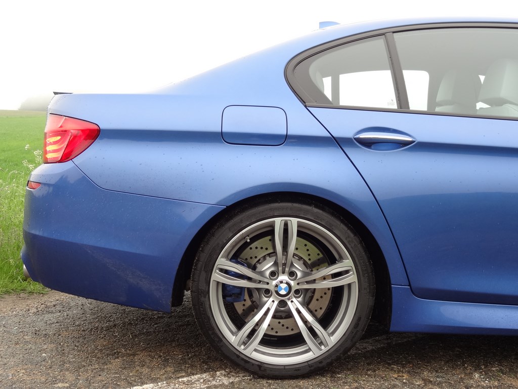 BMW M5 (F10) 4.4l V8 BiTurbo