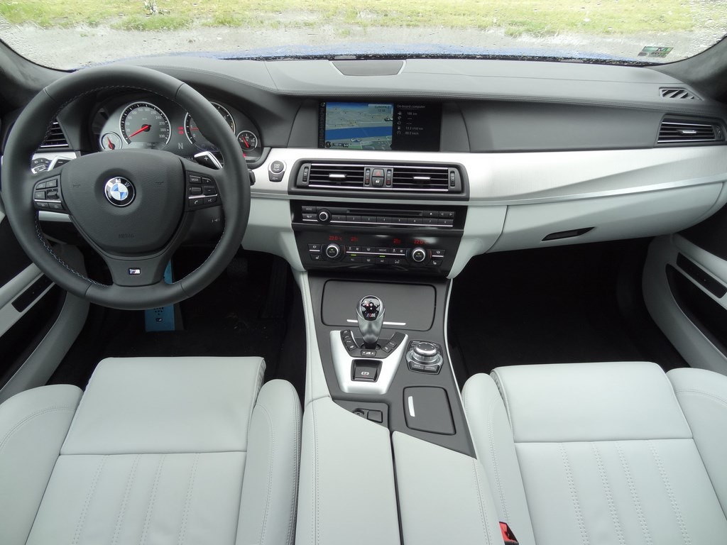 BMW M5 (F10) 4.4l V8 BiTurbo