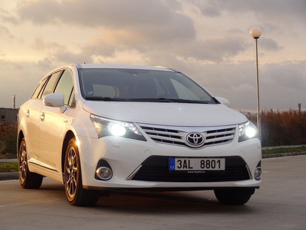 Toyota Avensis kombi 2.2 D-CAT