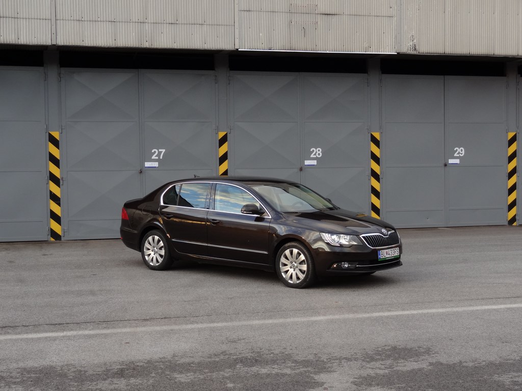 Škoda Superb 2.0 TSI DSG