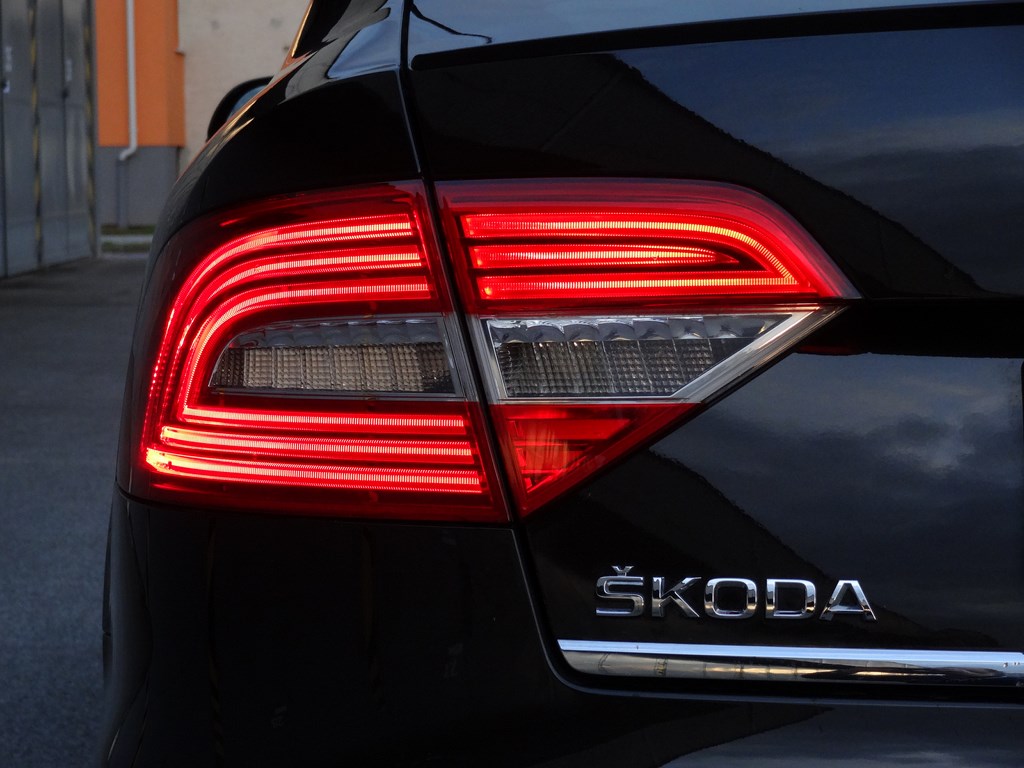 Škoda Superb 2.0 TSI DSG