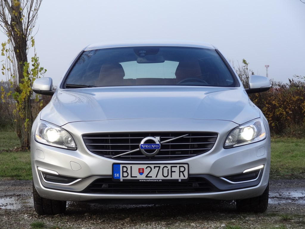 Volvo V60 D5 AWD