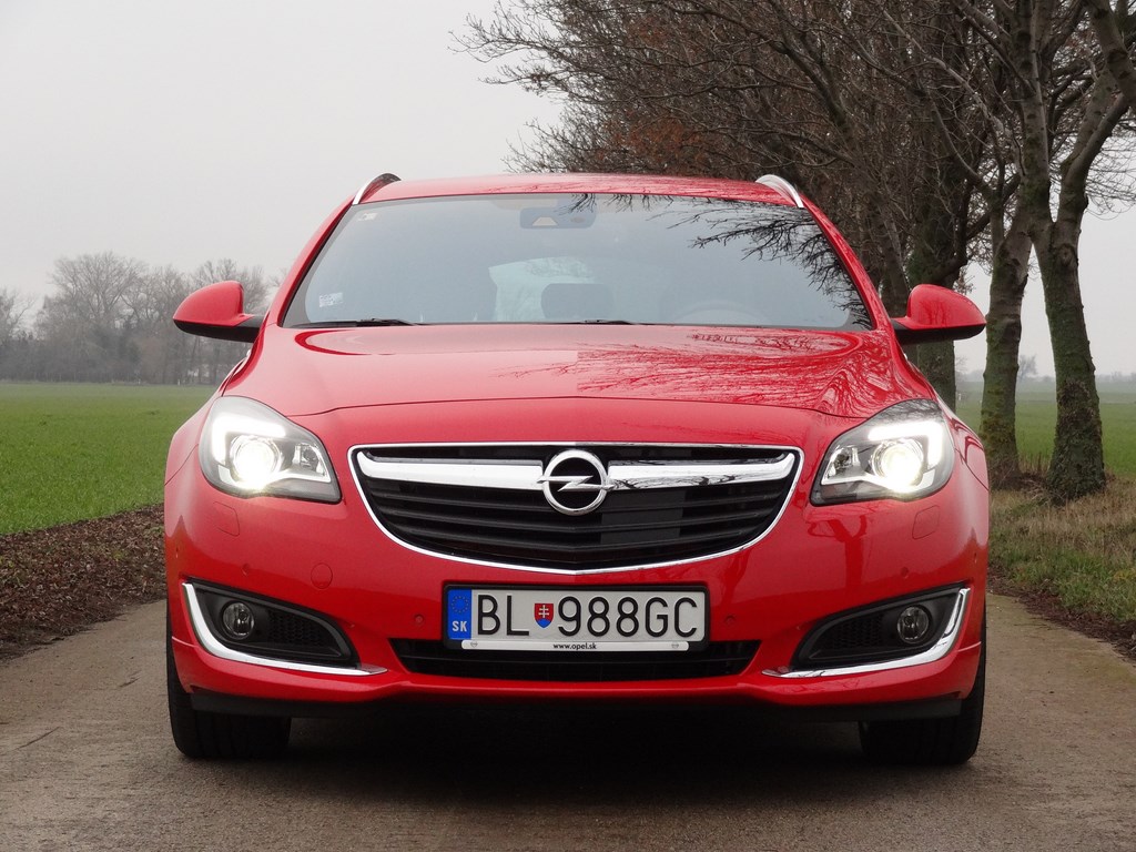 Opel Insignia Tourer 1.6 SIDI AT