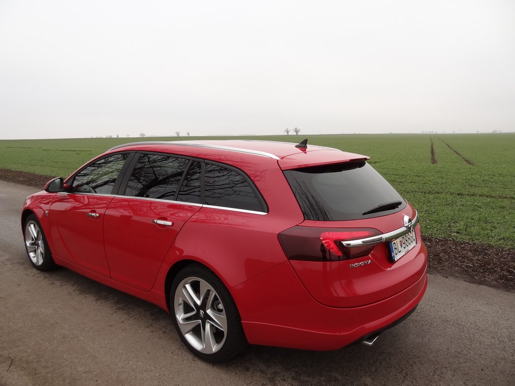 Opel Insignia Tourer 1.6 SIDI AT