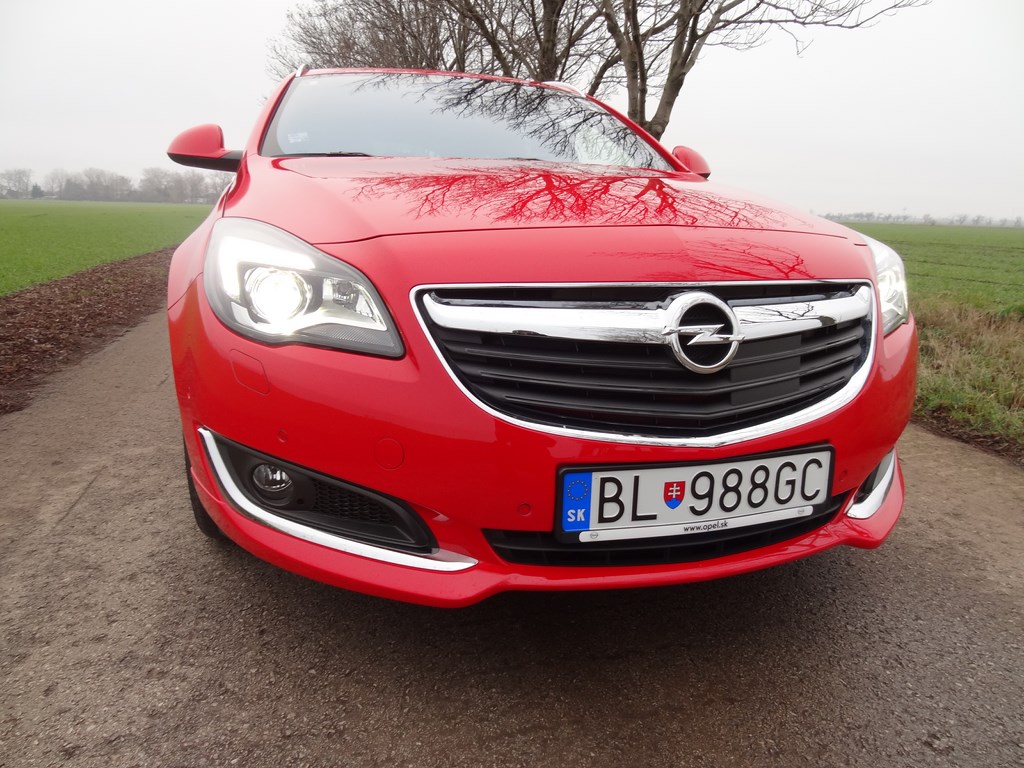 Opel Insignia Tourer 1.6 SIDI AT