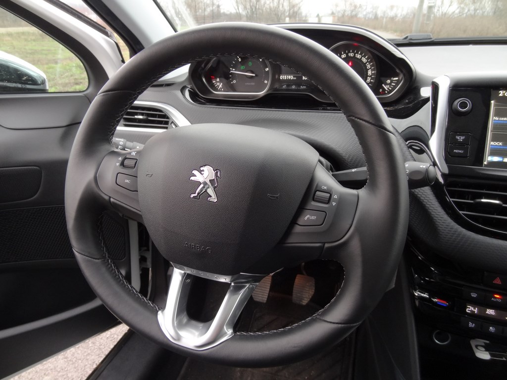 Peugeot 2008 1.6 e-HDi 68 kW