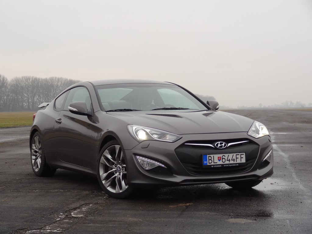 Hyundai Genesis Coupé 3.8 V6 AT (facelift)