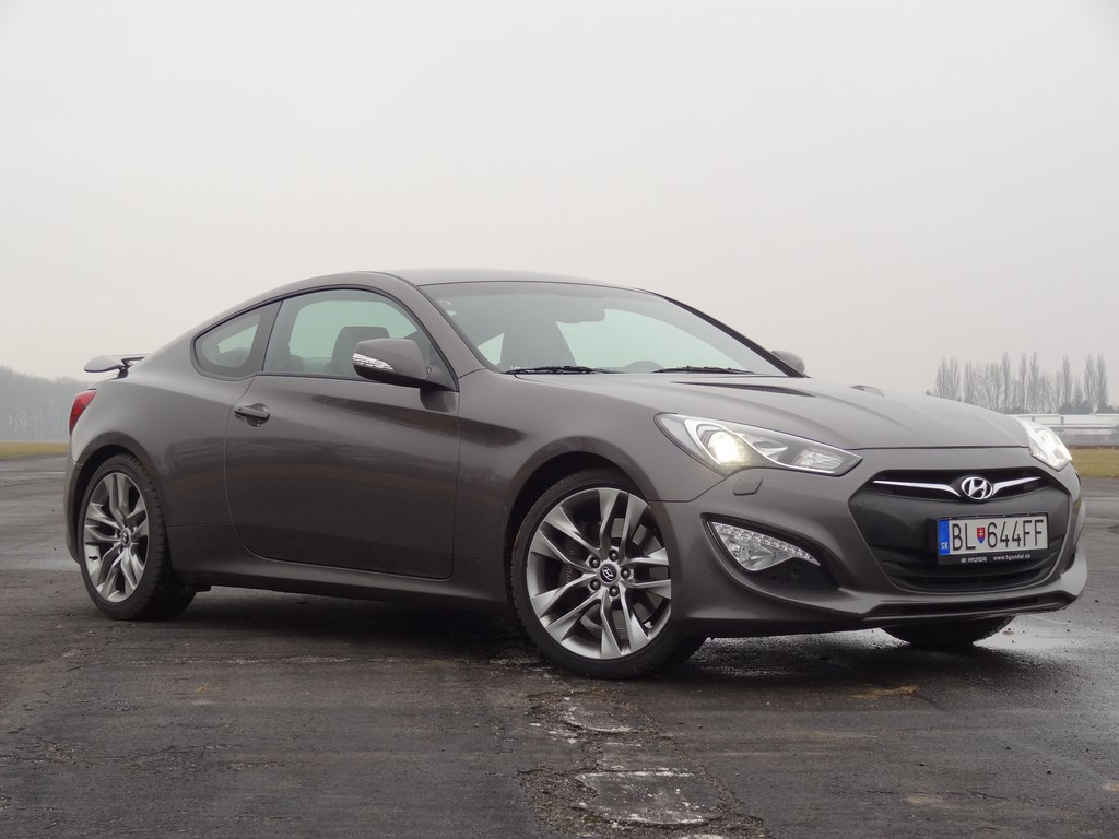 Hyundai Genesis Coupé 3.8 V6 AT (facelift)