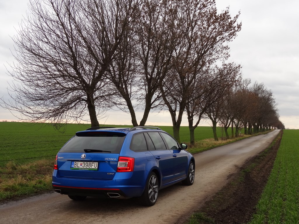 Octavia Combi RS vs. Combi 4x4