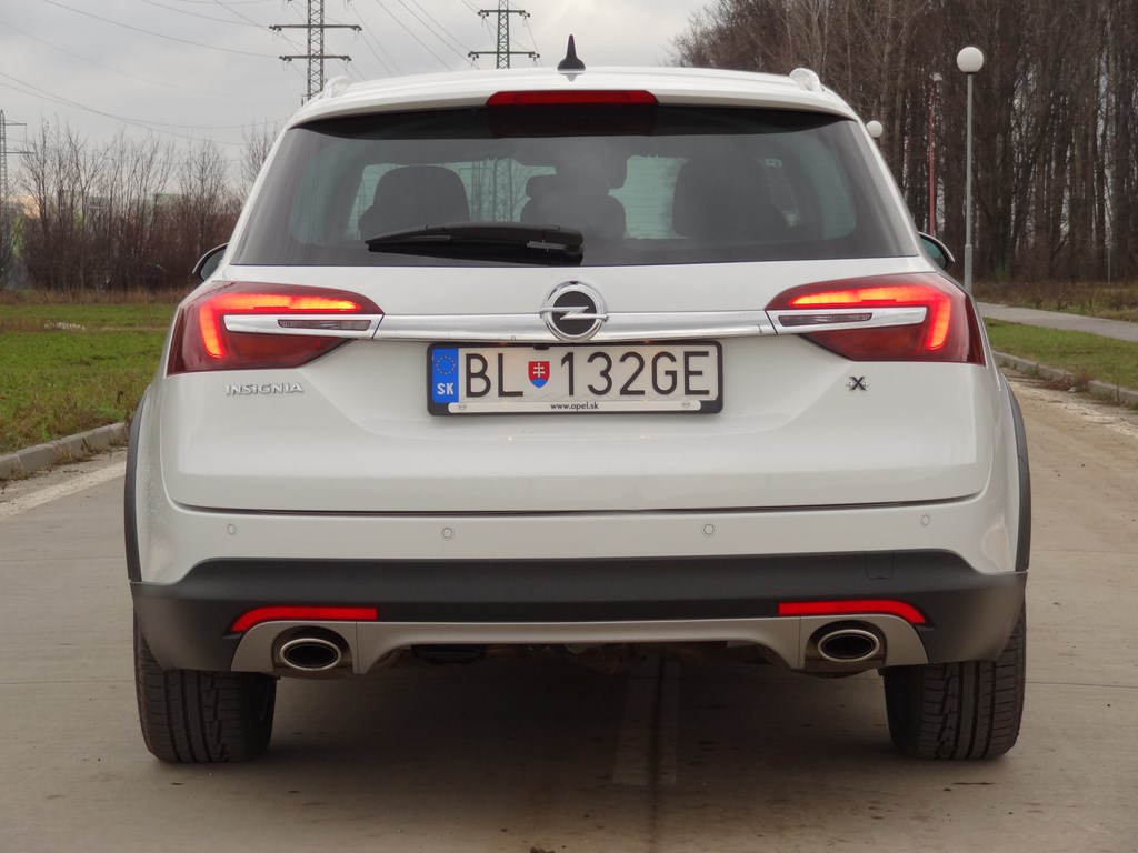 Opel Insignia Country Tourer 2.0 CDTI BiTurbo 4x4 AT