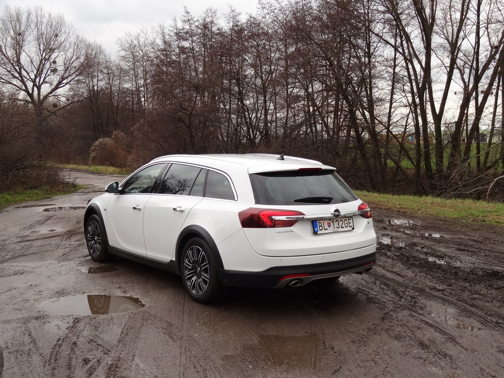 Opel Insignia Country Tourer 2.0 CDTI BiTurbo 4x4 AT