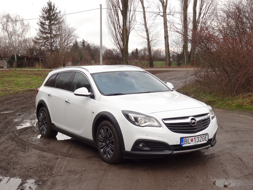 Opel Insignia Country Tourer 2.0 CDTI BiTurbo 4x4 AT