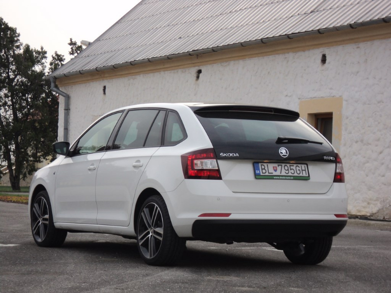 Škoda Rapid Spaceback 1.6 TDi DSG 66 kW