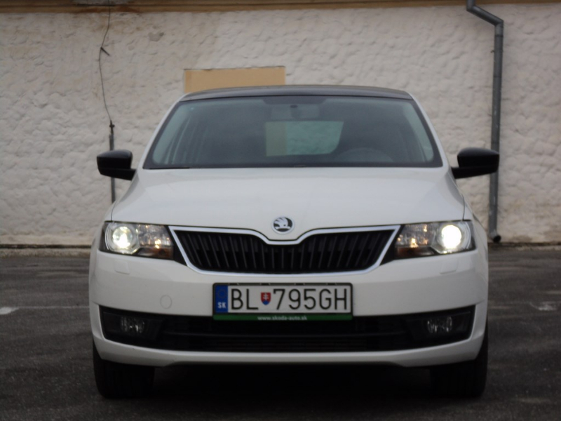 Škoda Rapid Spaceback 1.6 TDi DSG 66 kW