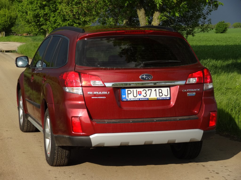 Subaru Outback 2.0D CVT