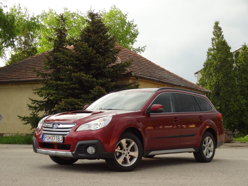 Subaru Outback 2.0D CVT