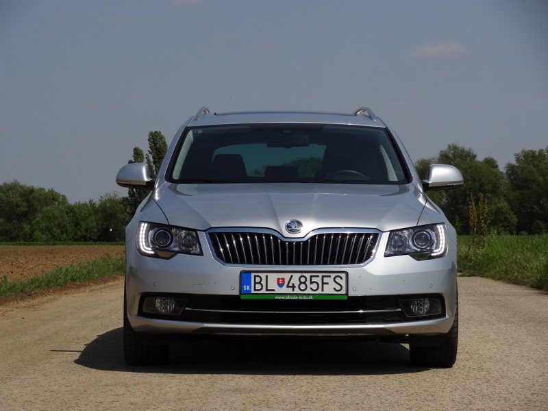 Škoda Superb Combi 2.0 TDi DSG 4x4