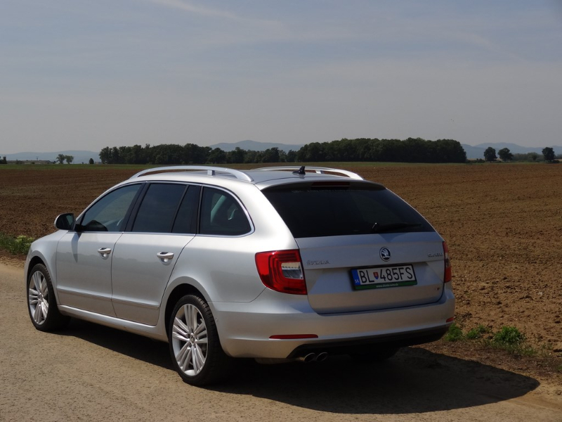 Škoda Superb Combi 2.0 TDi DSG 4x4