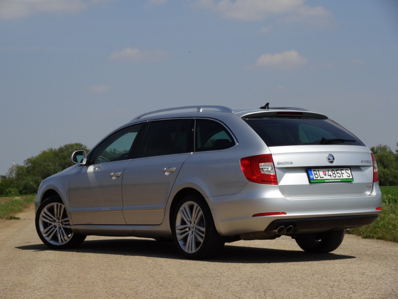 Škoda Superb Combi 2.0 TDi DSG 4x4