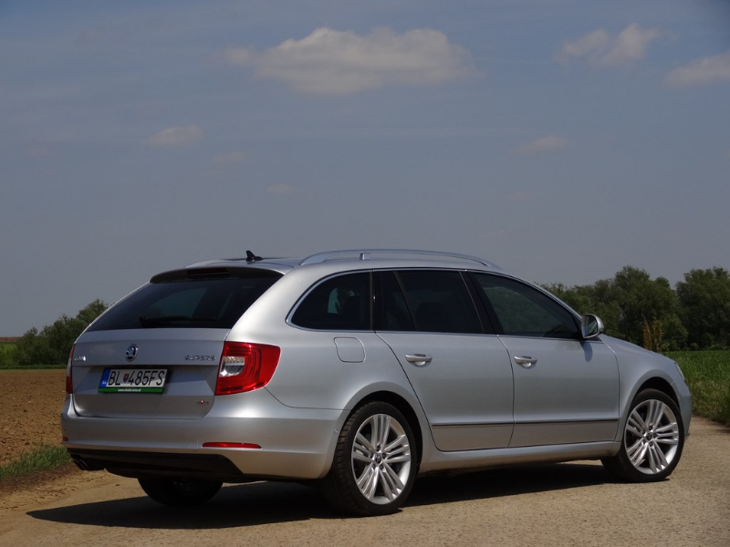 Škoda Superb Combi 2.0 TDi DSG 4x4