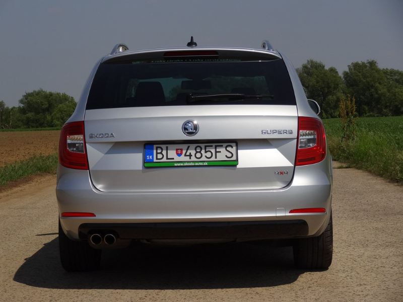 Škoda Superb Combi 2.0 TDi DSG 4x4