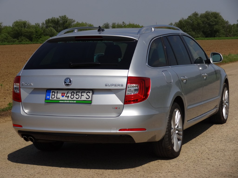 Škoda Superb Combi 2.0 TDi DSG 4x4