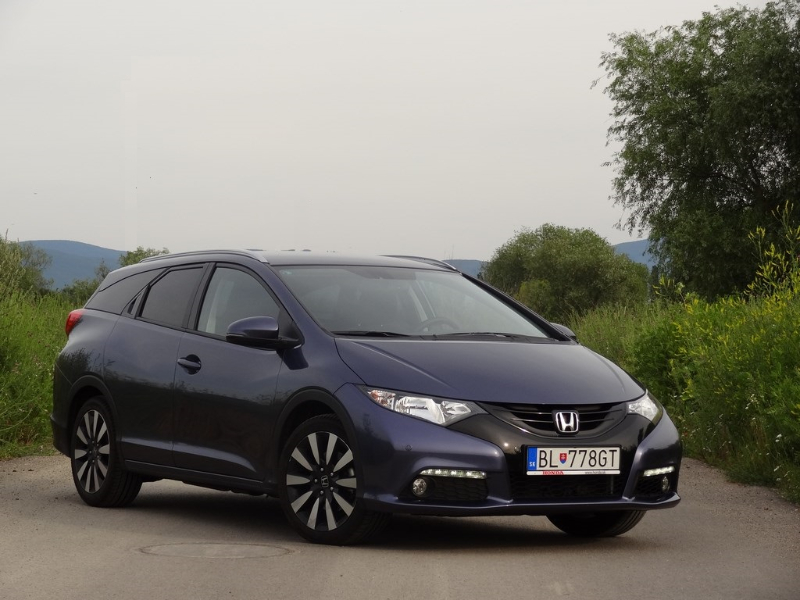 Dvojtest - Honda Civic Tourer