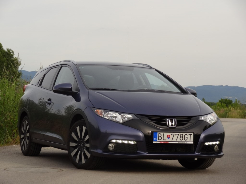 Dvojtest - Honda Civic Tourer