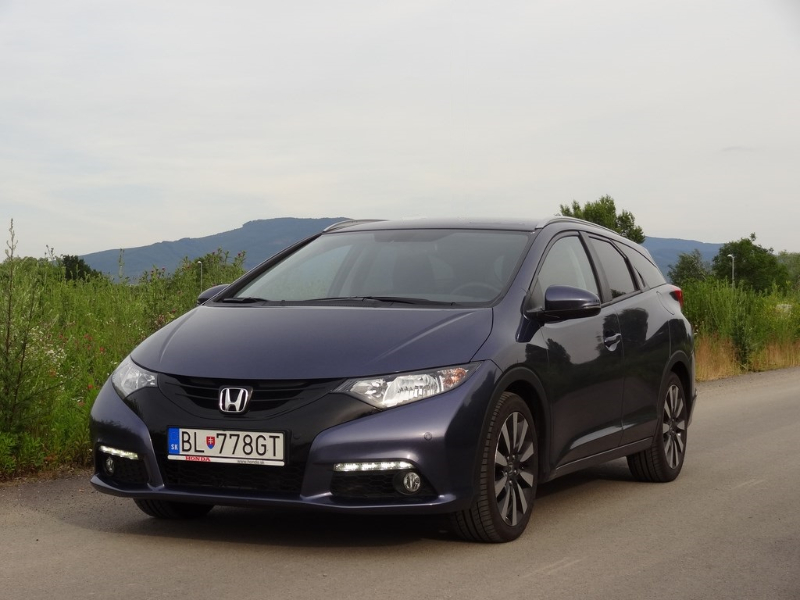 Dvojtest - Honda Civic Tourer