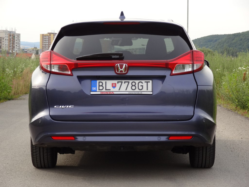 Dvojtest - Honda Civic Tourer